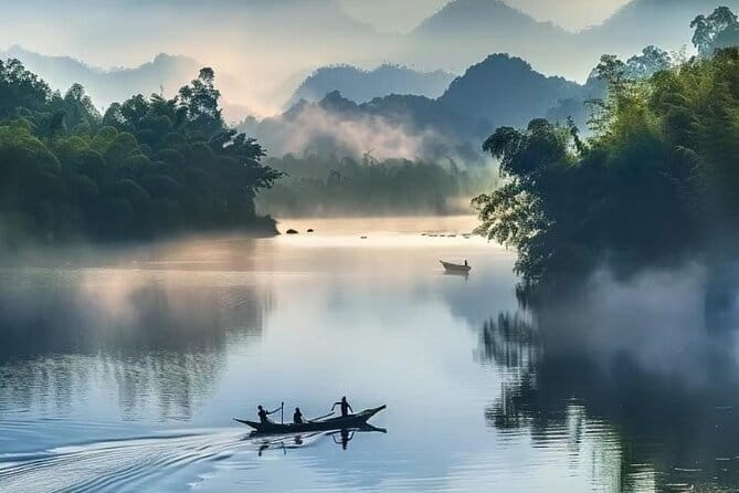 1-Day tour of Guilin-LiRiver cruise-Yangshuo Xianggong hill - Xianggong Hill: The Best Spot for the First Bend View