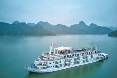 2-Day on 5-star Cruise, Lan Ha Bay | Kayak, Cycling, Live Music - Tuan Chau start: Paradise Suites to Paradise Grand by speedboat