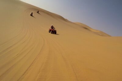 2hr COMBO - 1hr Lie-down Sandboarding and 1hr Quad Bike ride - Meeting at Desert Explorers and getting ready to roll