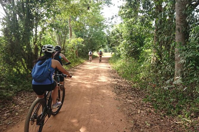 3 Hours Guided Cycling Tour Across Lake Victoria - The Views and Community Feeling You’ll Get From Moving Slowly