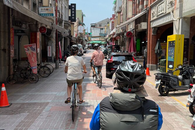 4 Hour Afternoon Cycling City Tour North with Snack - Taipei Expo Park: a park-and-culture stop that keeps the ride feeling current