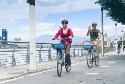 4-Hour Morning Cycling City Tour (incl. breakfast) - Breakfast at the Morning Market: Fuel and Local Taste