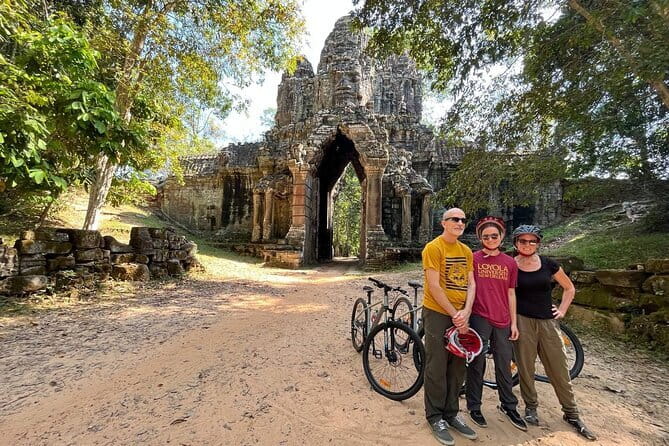 Angkor Wat Cycling Tour - Why cycling Angkor Wat feels different than buses