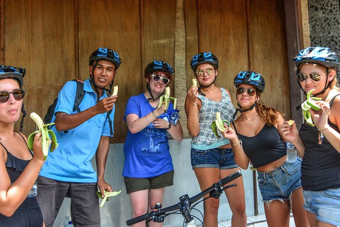 Bali Countryside Cycling Tours - Lunch in rice paddies at Jalan Bukit Batu