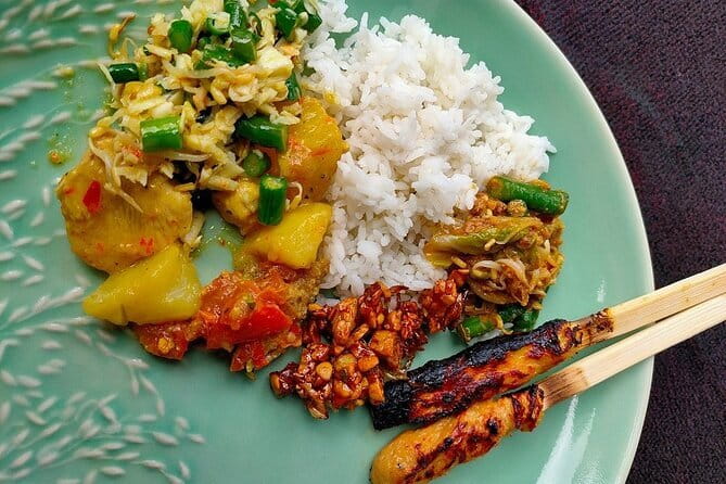 Bali Countryside Eco Cycling Tour include Lunch - Guides matter here: Simon, Aton, Wiyasa, Darta, and the human factor