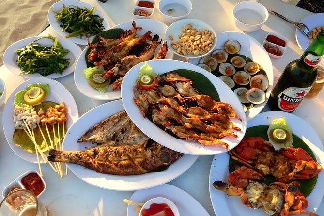 Bali Cycling and Uluwatu Tour Packages - Lunch in Ubud to Reset Before the Sea Temples