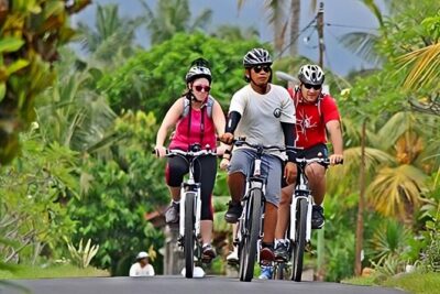 Bali Cycling and Uluwatu Tour Packages - Coffee at Red Paddle Bali Adventures and Views of Mount and Lake Batur