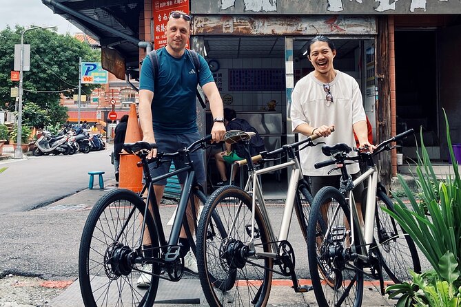Best E-bike Cycling Tour in Taipei - Includes Local Food & Drinks - Why this e-bike tour is a smart first pick in Taipei