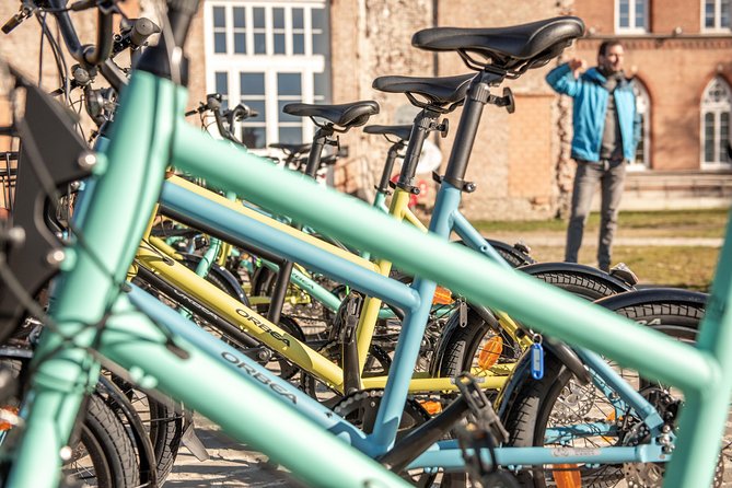 Bicycle tour in historic Ghent - Dok Brewing Company: a hip break on an old industrial site
