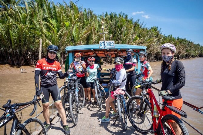 Bike And Boat Mekong Delta Cycling Tour - Mekong cuisine lunch by the riverside (included)