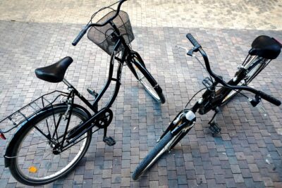 Bike Rental in Malaga - Build your own Malaga ride: beaches, port, and Palmeral de las Sorpresas