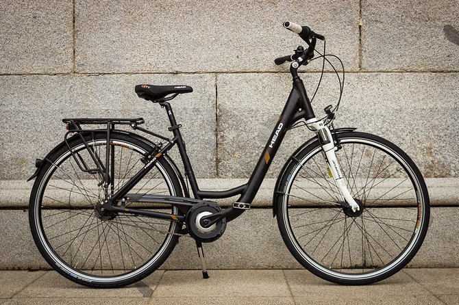 Bike Rental Madrid (full day)– Discover the city your way - Starting at Rent & Roll Madrid: maps, timing, and an easy setup