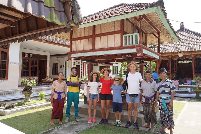 Bike ride in the rice fields, Bali countryside - The 8:00 start: pickup, snack, and bike setup that actually helps