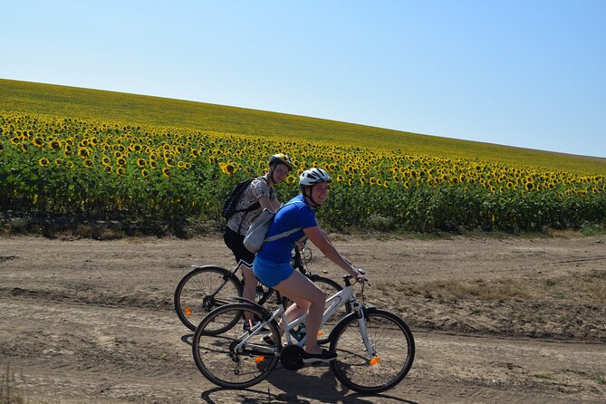 Bulgaria Cycling Day Tours - country & sea - Fortress Ovech Above Provadia: The 40-Minute Hike Moment