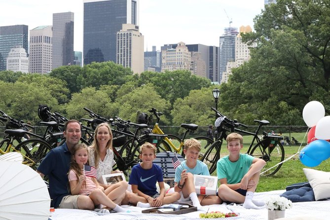 Central Park Picnic with Full Day Bike Rental - Picnic time: getting the most out of your lunch break