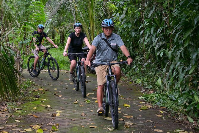 Cycling and Cooking Class in Ubud - Getting going at 8:00 am with pickup