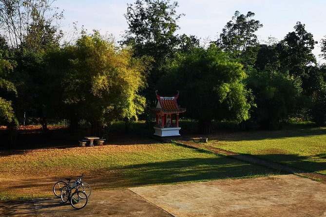 Cycling in rural Kanchanaburi area - Private guide time with Joe: what personalization changes