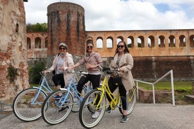 Cycling Pisa highlights & hidden treasures - half day tour - Meet at Pisa Centrale: start point and what to expect