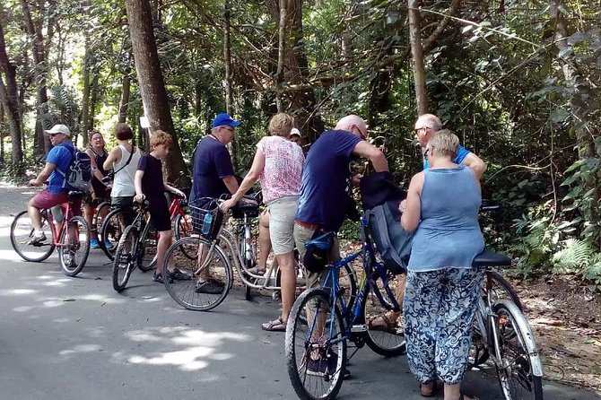 Cycling tour in Galle fort - The Flag Rock Bastion start: a quick way to get your bearings