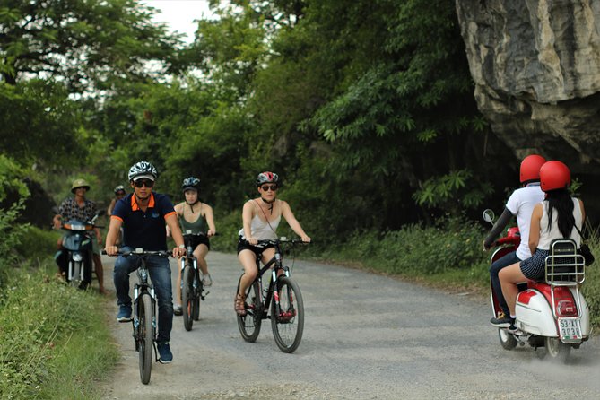 Discover Trang An Natural World Heritage, Bich Dong Pagoda, Cycling Day Tour - Cycling Through Tam Coc Rice Fields: Limestone Views and a Local Home Stop