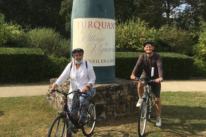 E-bike Cycling and Wine in Saumur France - Where the day starts: Saumur’s Ardilliers meeting point