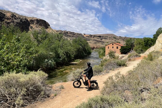 E-bike rental - Storage and Breaks: Turning Stops Into a Smooth Day