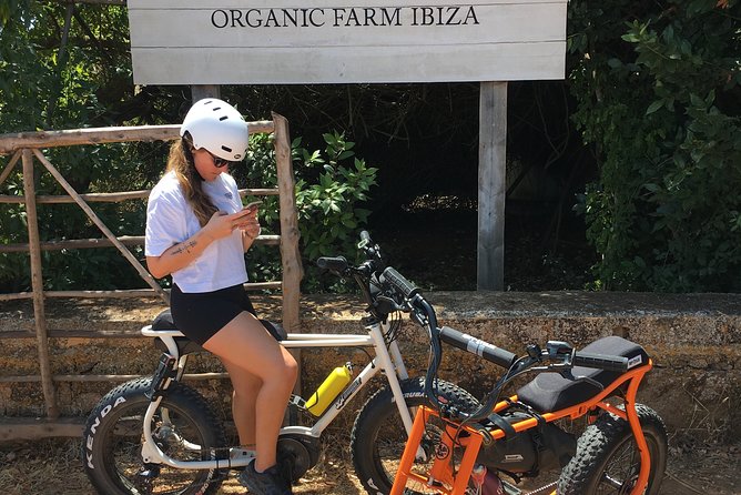 E-Bike Rental Adventure in Ibiza - Planning your stops: bars, beach time, and quick photo breaks