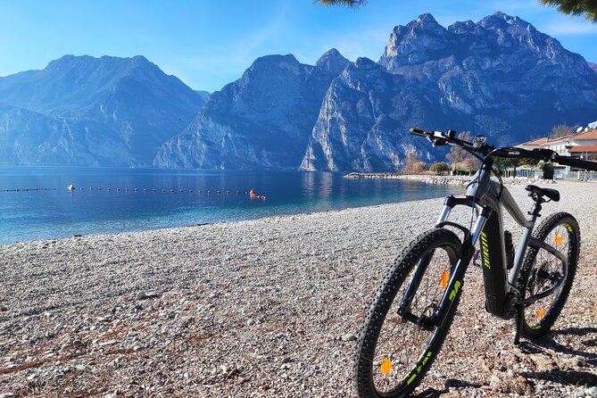 E-bike rental in Riva Del Garda - Lake-side time plus road-smart route advice