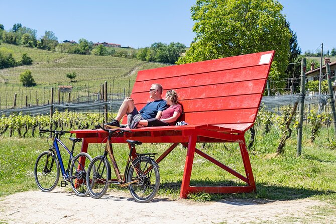 E-bike rental in the Langhe: Landscapes, wines, and cuisine. - Starting at La Biòca Winery in Serralunga d’Alba