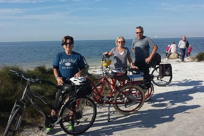 Electric Bike Rental - Throttle vs. Pedal Assist: Your Control Knob for Energy and Comfort