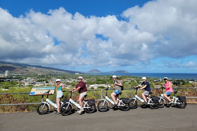Electric Bike Ride & Diamond Head Hike Tour - Beach-park riding: getting the ocean side view
