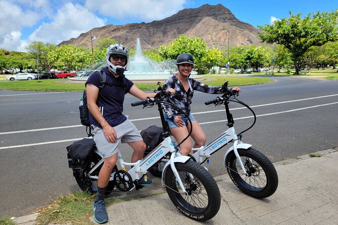 Electric Bike Ride & Diamond Head Hike Tour - The guide experience: pace, photos, and local context