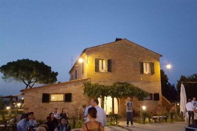 Enjoy a Wine Tasting after a cycling excursion in the magic of Tuscany - The wine tasting: more than a pour, less than a lecture