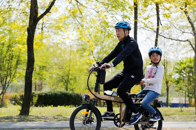 ENKO Electric Bike Ride on The Han River Bike Path in Seoul - Snacks, drinks, and rest facilities that keep things easy