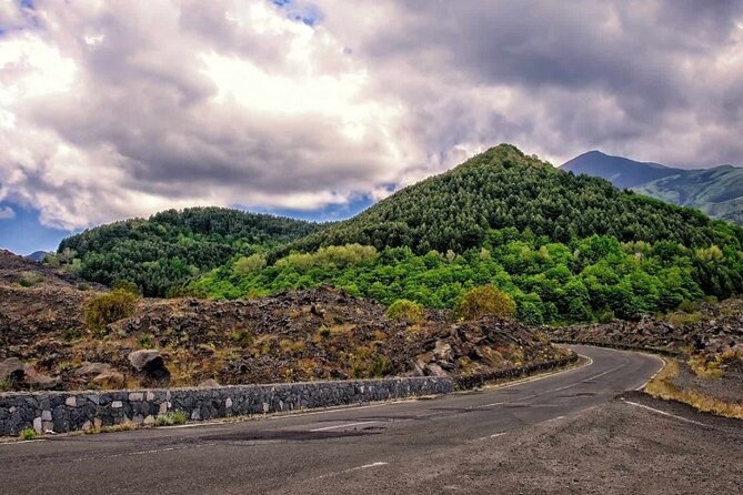 Etna Bike Tour - Cycling in Sicily - Cycling Mt. Etna from Giardini Naxos: the vibe and the reality