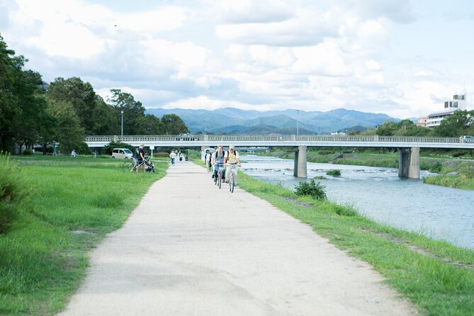 Explore Hidden Alleyway with a Local Expert (Morning tour) - Stop 4: Kyoto Imperial Palace Grounds on Gravel Paths