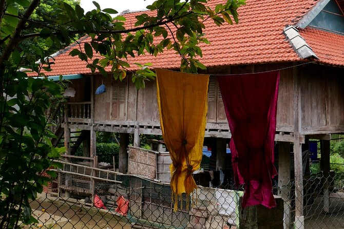 Full-Day Cycling & Handcraft Workshop in Mai Chau Valley - Stop 3: homestay lunch of Mai Chau specialties, then more cycling time