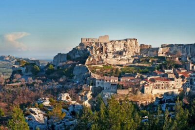 Full day E-Bike rental in the Alpilles - Your Day on the Bike: From Town Streets to Hill Country