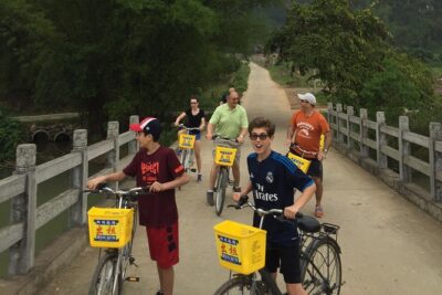 Full-day Tour: Cycling, Rafting & SanjieLiu Outdoor Water Theatre - Starting at 8:30: How the Day Runs (and Why That Matters)