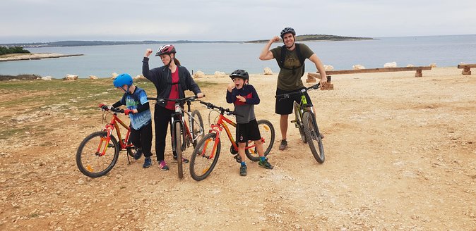 FUN E-BIKE RIDE at CAPE KAMENENJAK - The crowds reality in July and August
