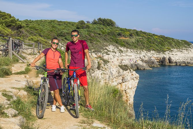 FUN E-BIKE RIDE at CAPE KAMENENJAK - Timing and meeting point: the practical way to start strong