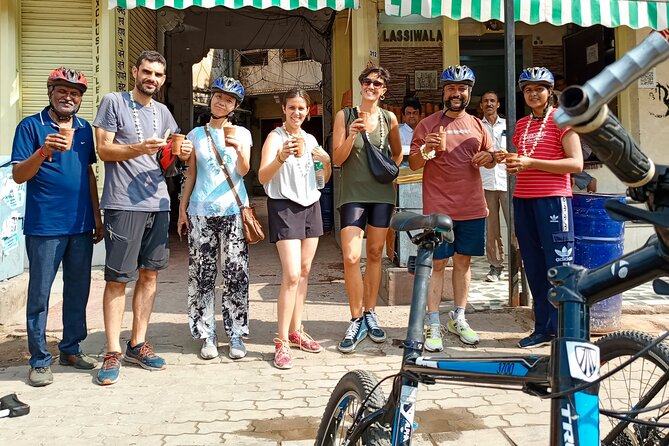 Guided Morning Bicycle Tour with Food Tasting in Jaipur - Ram Niwas Garden and the traffic-free morning roads