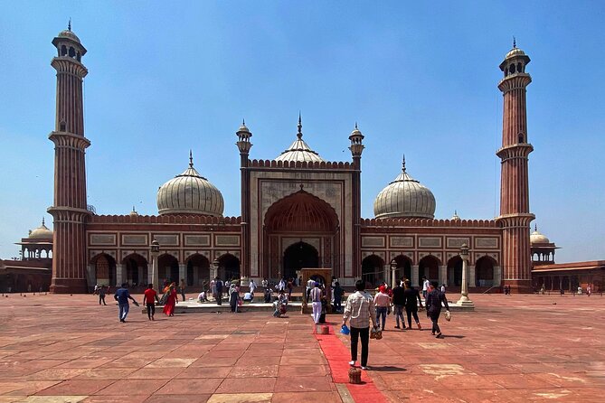 Half-Day Premium Classic Old Delhi Cycling Tour - Unity in Diversity - Pasar Chandni Chowk: the half-moon square that started it all