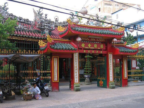 Half Day - Saigon Off-the-Beaten-Path - City Cycling Tour - Why Saigon by Bike Beats Stopping at the Usual Spots