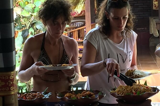 HALO BIKE Downhill Bali Countryside Cycling Tour - Downhill biking in Ubud’s back roads: what the ride really feels like