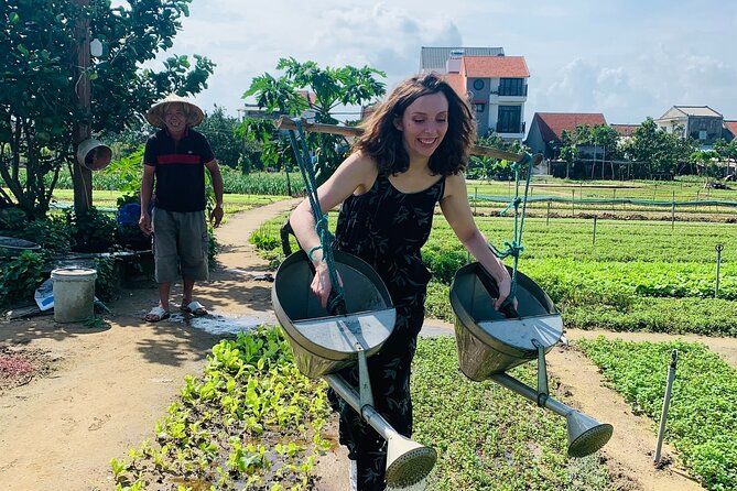 Hoi An bicycle tour to beautiful countryside - Tra Que farm life, powered by bicycle