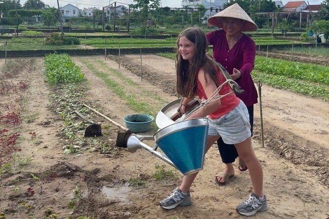“Hoi An Countryside Cycling Tour–Farming Experience–Cooking Class - Guides, pacing, and the private-group feel