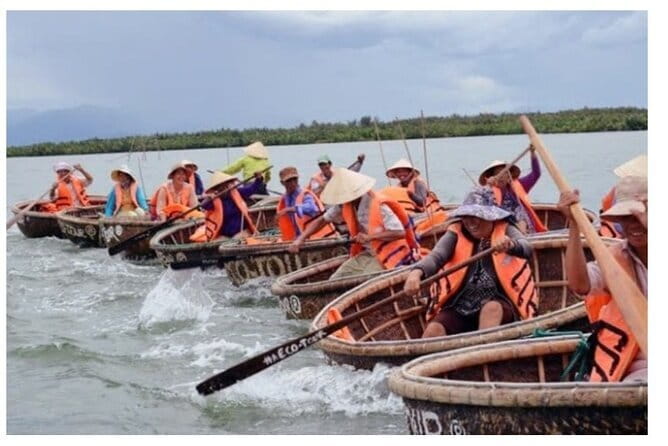 Hoi An Countryside Tour by Car/Motorbike or cycling - Stop 2: Cam Thanh Coconut Nipa Forest, Basket Boats, Nets, and Crabs