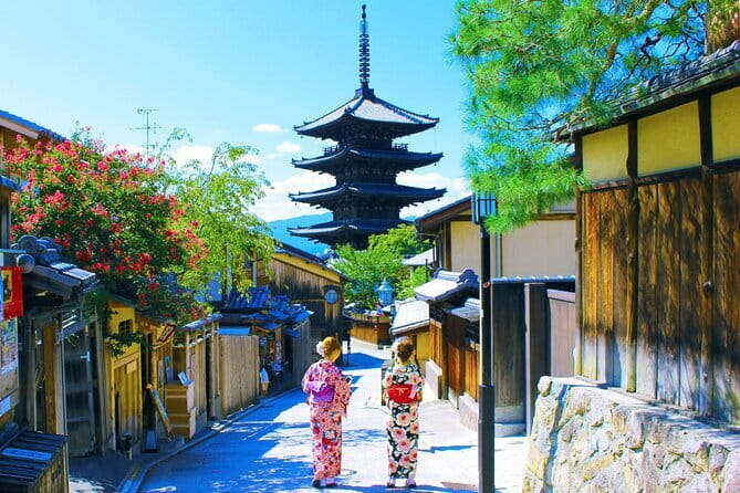 KIYOTO’s Kyoto Private E-Cycling Tour: Highlights & Hidden Gems - Shimogamo, the Kamo Delta, and a more local end of day