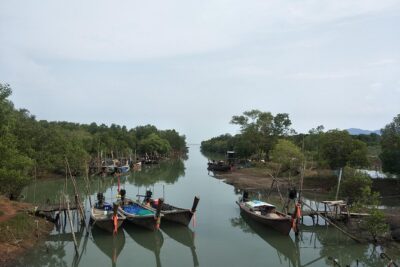 Koh Yao Noi Cycling and Beach - Stilt-village viewpoints: Tong Do Pier and the remote pier feel
